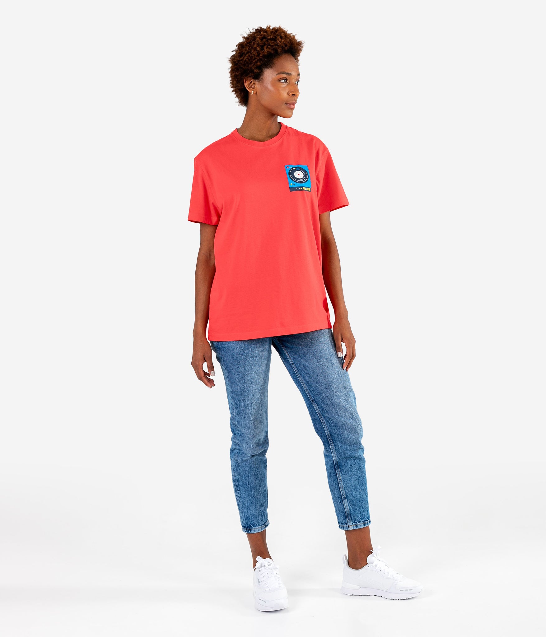 THE GRAPHIC T-SHIRT — GROOVE RED